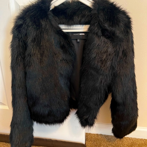 Faux fur coat - Picture 2 of 3